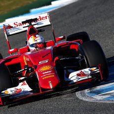 Sebastian Vettel lideró la primera jornada de test en Jerez