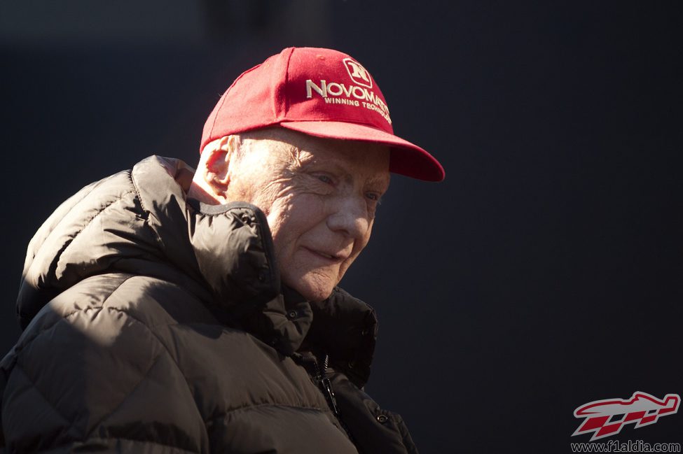 Niki Lauda no quiso perderse el primer día de test