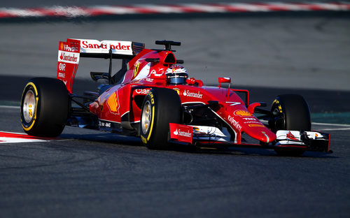 Kimi Räikkönen marca su mejor tiempo con neumáticos blandos