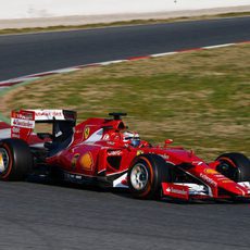 Kimi Räikkönen vuelve a los mandos del SF15-T