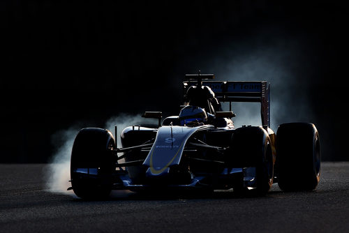 Marcus Ericsson pasándose de frenada