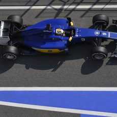 Marcus Ericsson en la calle de boxes