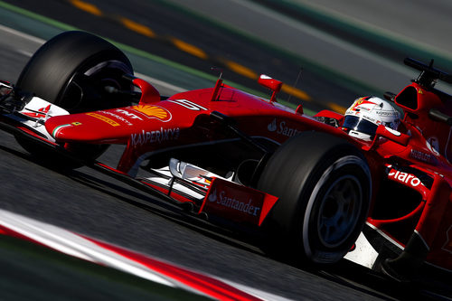 Sebastian Vettel sigue acumulando kilómetros con su Ferrari