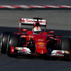 Sebastian Vettel continua rodando con el SF15-T