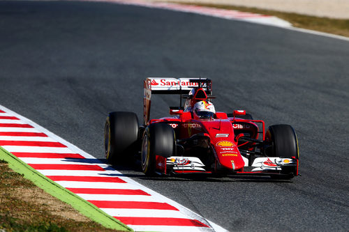 Sebastian Vettel exprime el SF15-T