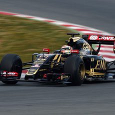 Pastor Maldonado rueda con el E23