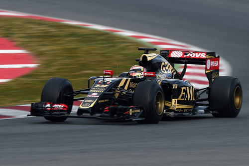 Pastor Maldonado rueda con el E23