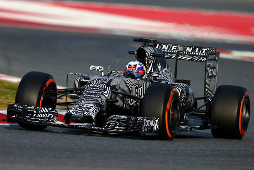 Daniel Ricciardo cierra la pretemporada para el equipo Red Bull