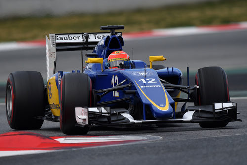 Marcus Ericsson exprime su Sauber con el neumático superblando