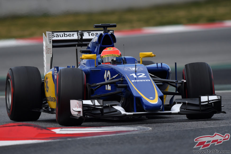 Marcus Ericsson exprime su Sauber con el neumático superblando