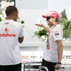 Lewis Hamilton y Heikki Kovalainen