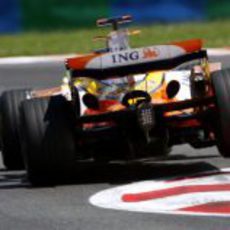 Fernando Alonso en pista