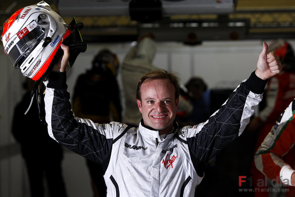 Barrichello logra la pole