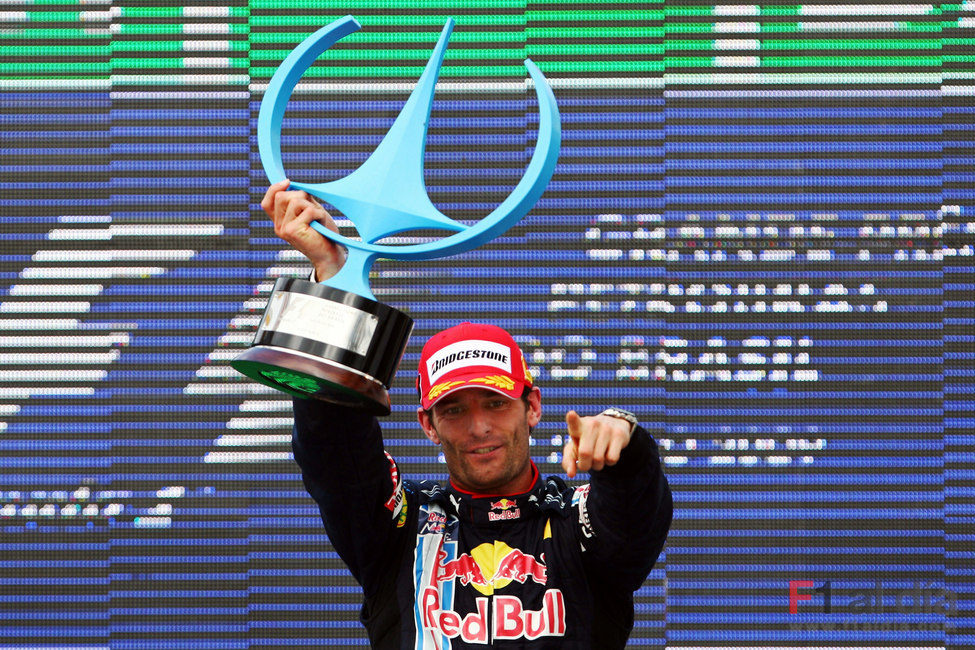 Webber con el trofeo