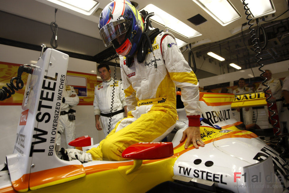Grosjean se sube al Renault