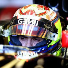 Pastor Maldonado, listo para salir a pista