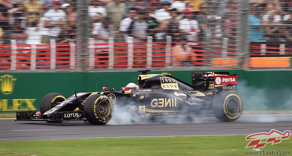 Pasada de frenada de Romain Grosjean con el E23