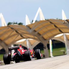 Kimi Räikkönen supera con éxito los entrenamientos