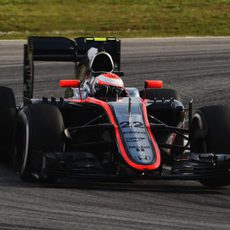 Jenson Button queda fuera en la Q1