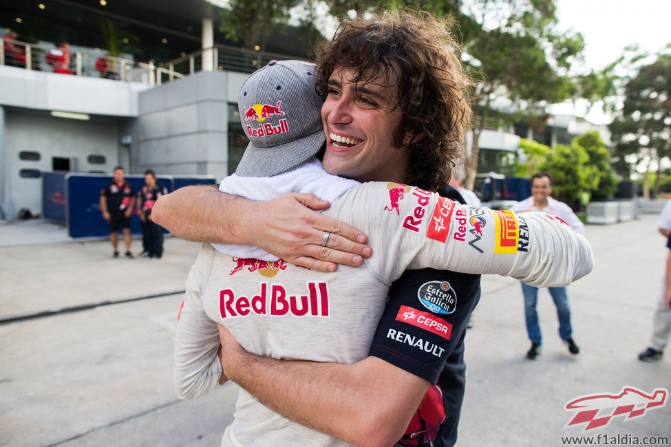 Carlos Sainz termina el GP de Malasia 2015 en 8ª posición