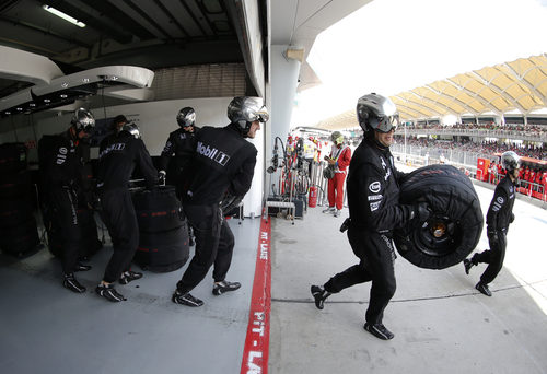 Los mecánicos de McLaren no tuvieron que hacer muchas paradas