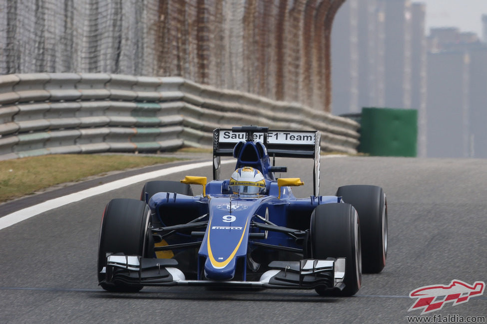 Marcus Ericsson rodando en los libres del GP de China 2015