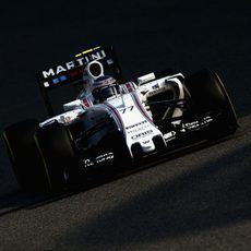 Valtteri Bottas rueda en China recuperado de sus dolores de espalda