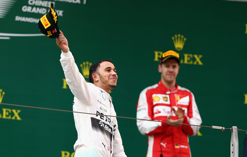 Hamilton, contento tras la carrera en China