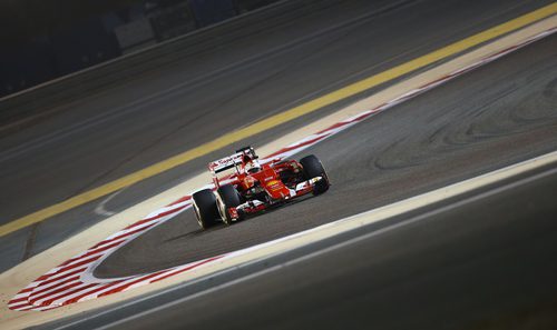 Sebastian Vettel con problemas de frenos