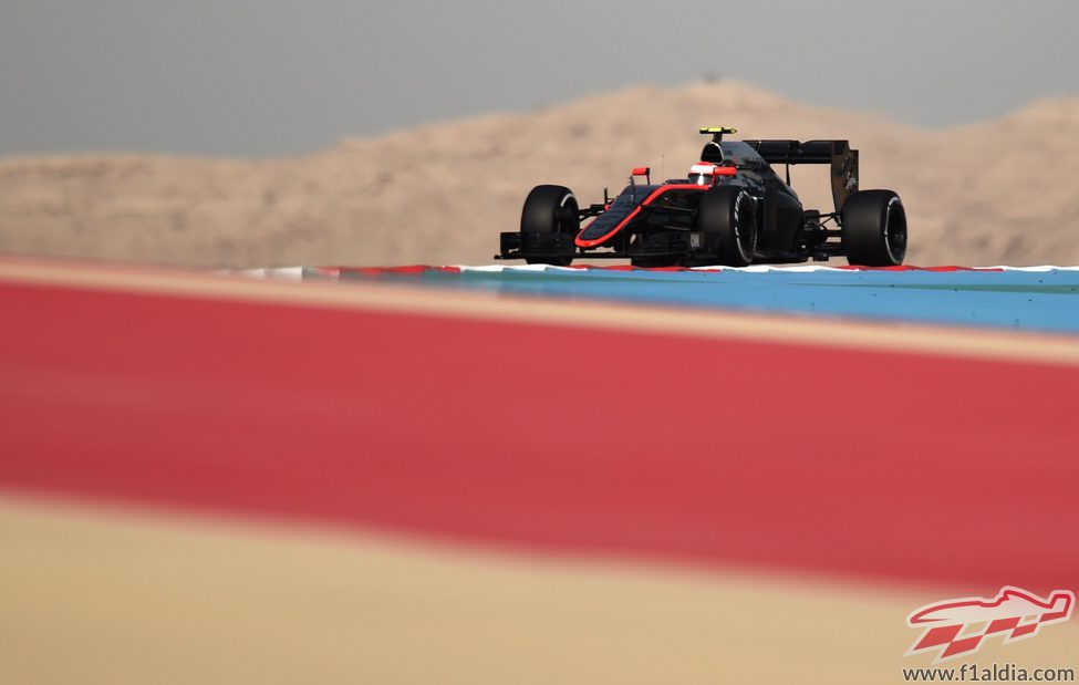 Jenson Button rodando en la FP3