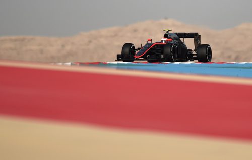 Jenson Button rodando en la FP3