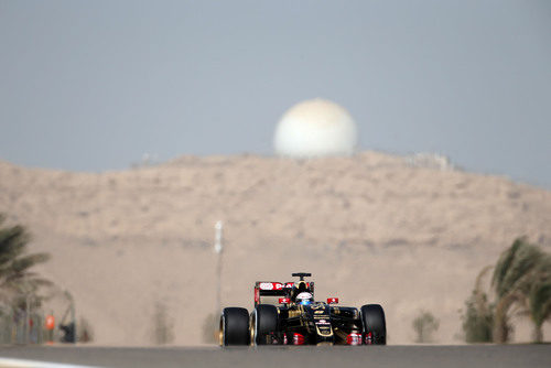 Romain Grosjean se hace con la décima posición de la parrilla de salida