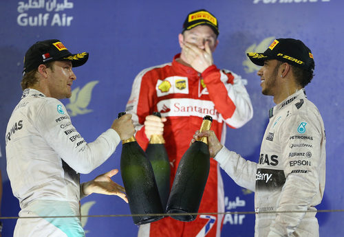 Nico Rosberg y Lewis Hamilton sellan la paz