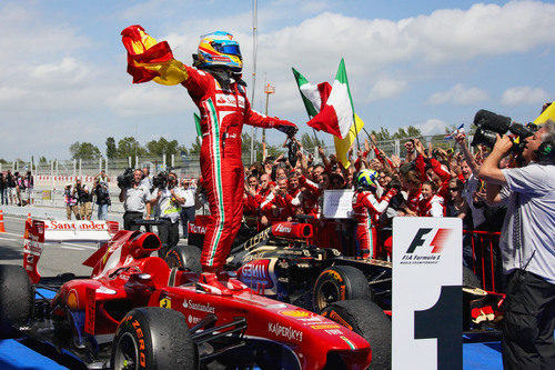 2013: Fernando Alonso gana en casa