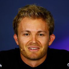 Nico Rosberg quiere empezar a recortar puntos en el GP de España 2015