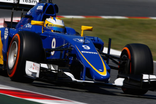 Marcus Ericsson cae en la Q1 del GP de España 2015