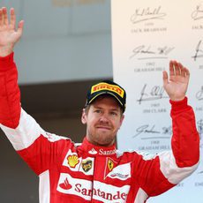 Sebastian Vettel logra el cuarto podio de la temporada