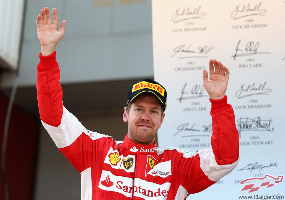 Sebastian Vettel logra el cuarto podio de la temporada