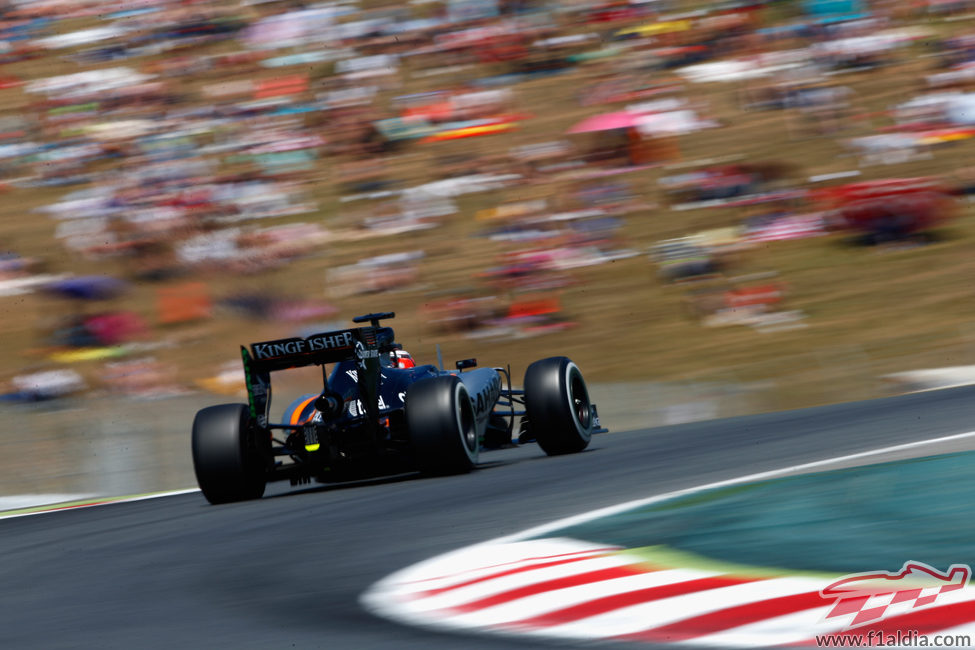 Nico Hülkenberg lidia con las curvas del Circuit de Barcelona Catalunya