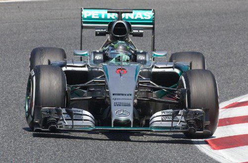 Nico Rosberg domina en el primer día de test de Barcelona