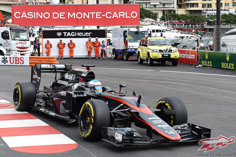 Fernando Alonso en la pista de Monte Carlo