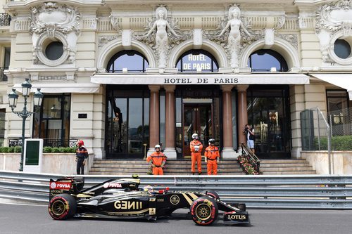 Pastor Maldonado llega a la Q3 del GP de Mónaco 2015