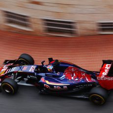 Max Verstappen subiéndose a los pianos de Mónaco