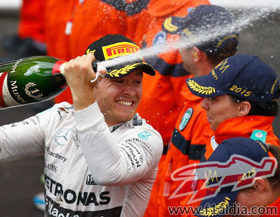 Nico Rosberg consigue su tercera victoria consecutiva en Mónaco