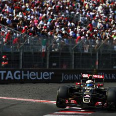 Romain Grosjean no pudo llegar hasta la zona de puntos