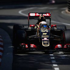 Romain Grosjean rueda con los neumáticos 'option'