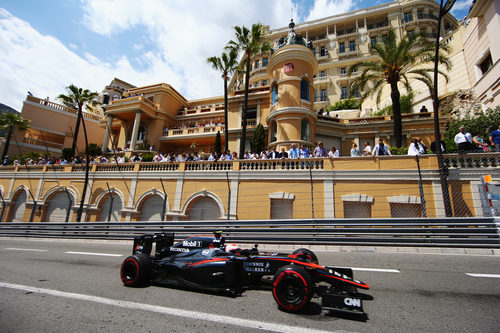 Jenson Button termina con 4 puntos