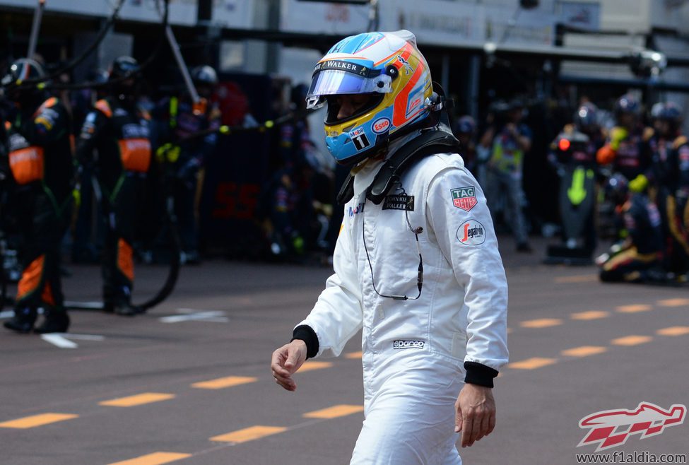 Fernando Alonso abandona en Mónaco