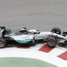 Lewis Hamilton mostró consistencia en el viernes en Montreal