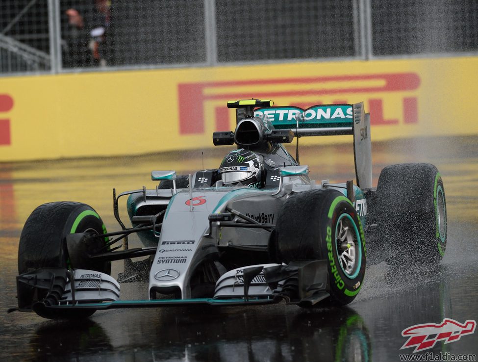 Neumático intermedio para Nico Rosberg